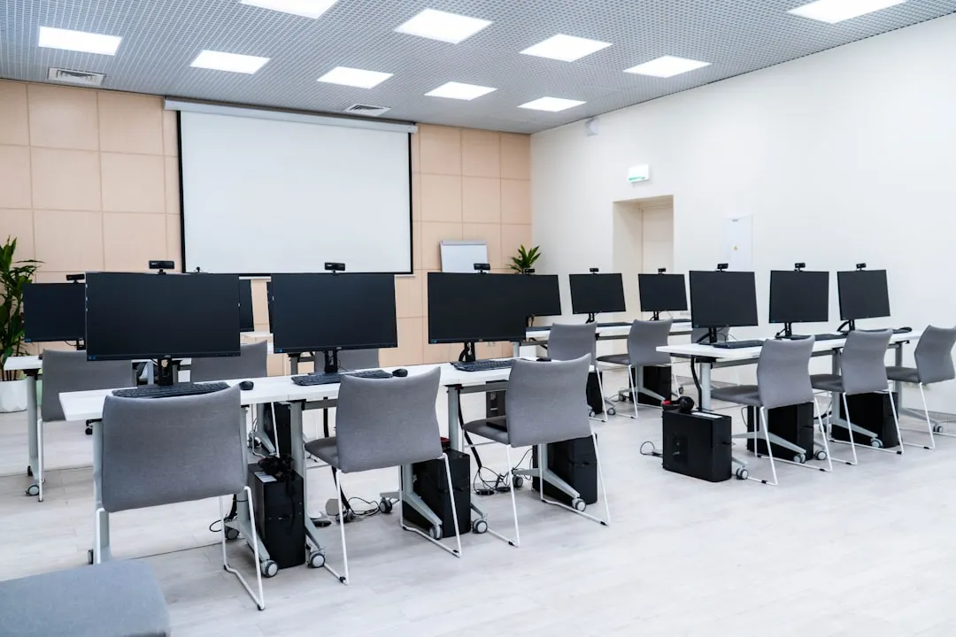 佛山管业制造新趋势：塑料管道在市政给排水工程中的选型要点